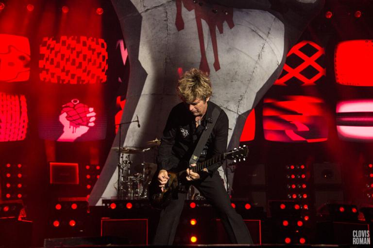 Green Day em Curitiba: Fãs lotam a Arena em um show histórico