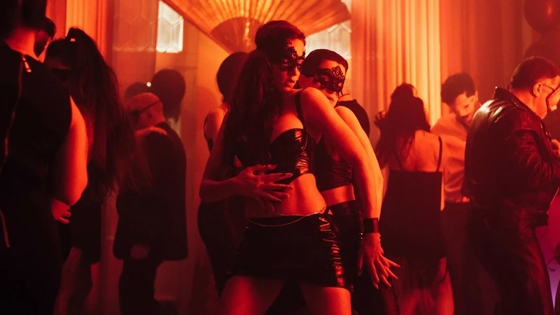 Review | Instinto Fatal